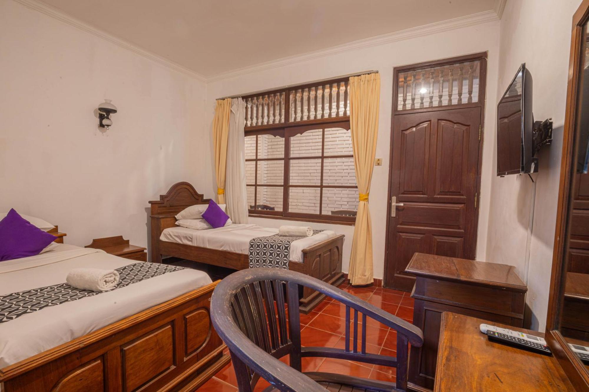 Puri Mango Guest House Sanur Exterior photo